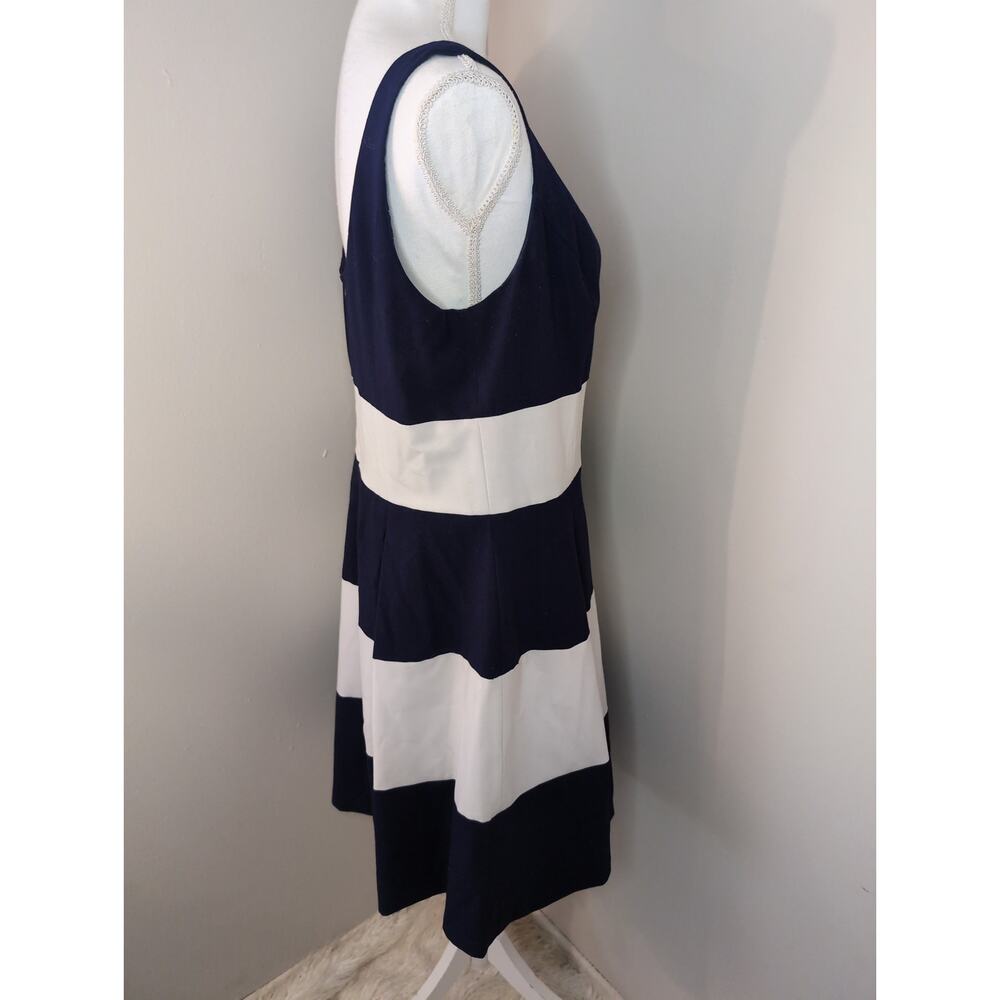 Lauren by Ralph Lauren sleeveless striped prepp dress - Picture 4 of 6